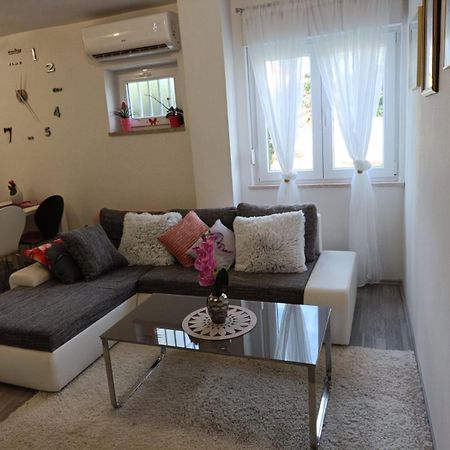 Apartments Mary & Free Parking Rovinj Rom bilde
