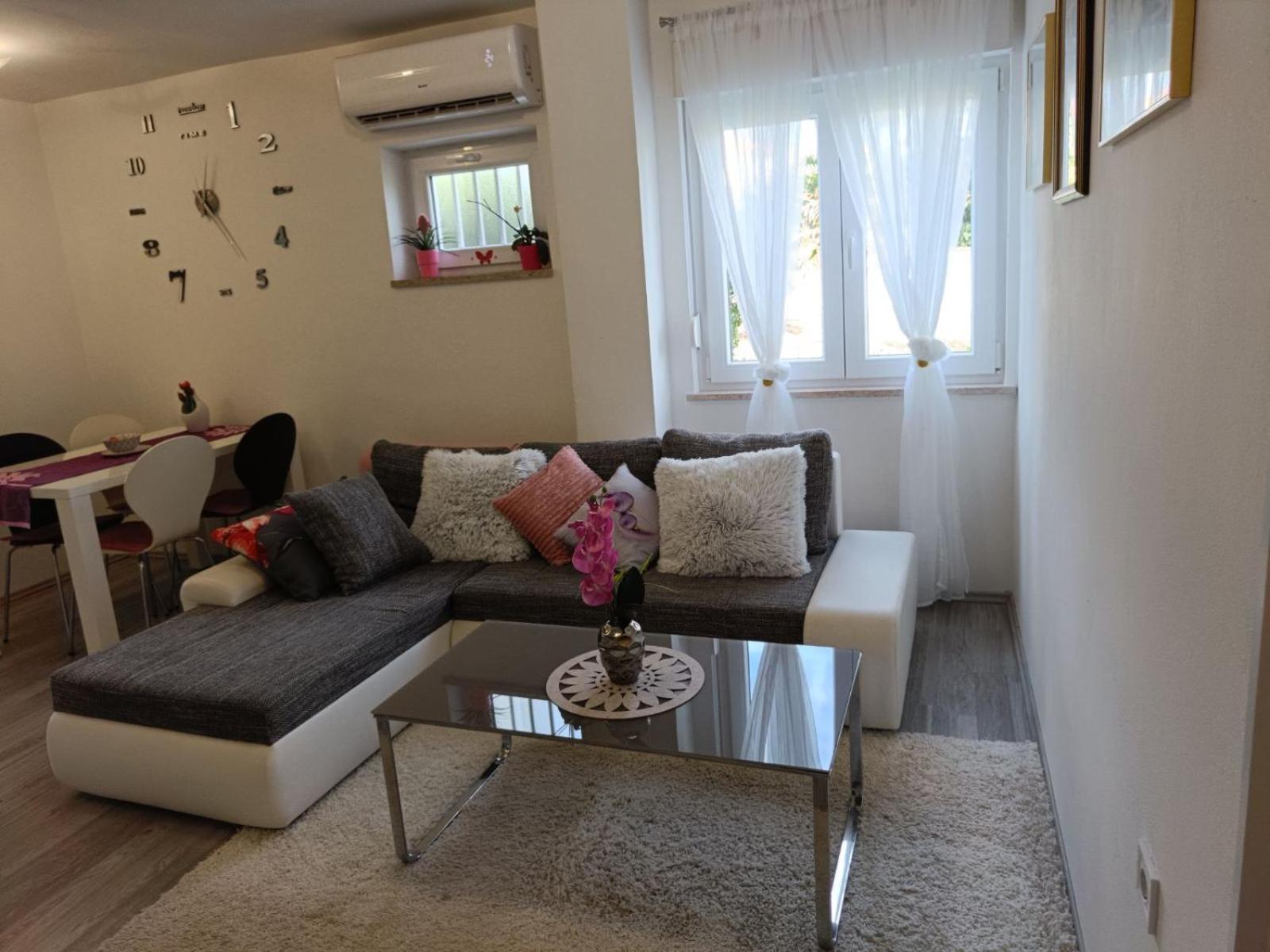 Apartments Mary & Free Parking Rovinj Rom bilde